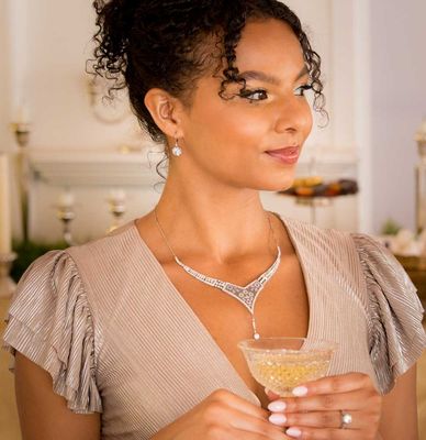 Lang Antique & Estate Jewelry by null