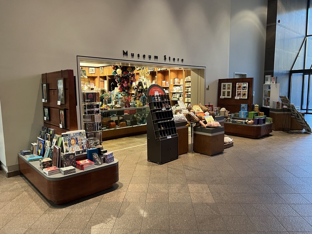 Social spots from BYU Museum of Art