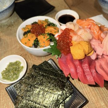 Tuna Kahuna - Chefs table - kahuna donburi and scallop donburi - Poke Near Me - Burlingame, California Tuna Kahuna - Chefs table - kahuna donburi and scallop donburi - Poke Near Me - Burlingame, California