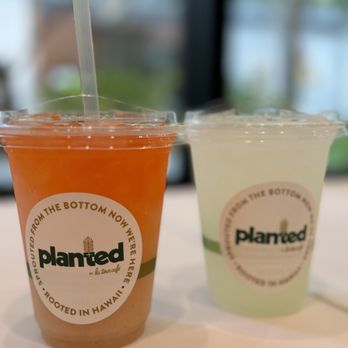 La Tour Cafe - Li Hing Mui Lemonade + Classic Lemonade - Cafes Near Me - Honolulu, Hawaii