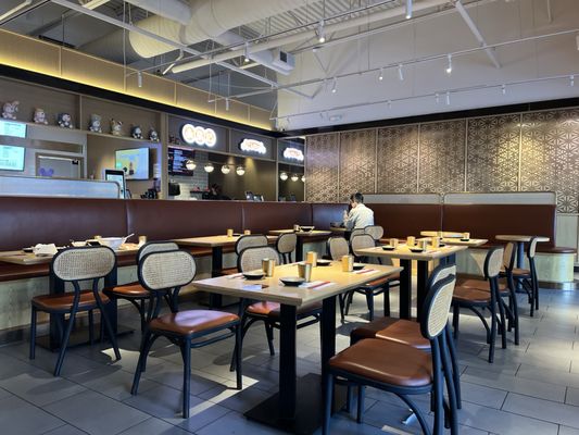 Chin Xi'an Style Restaurant 秦张记 by null