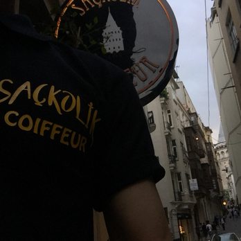 Saç-Kolik Kuaför - Hair Salons Near Me - Istanbul, 34