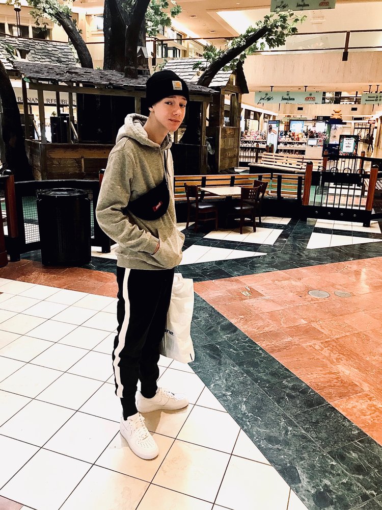 1304 Northbrook Ct, Northbrook, Illinois Sports Wear Phone Number Yelp