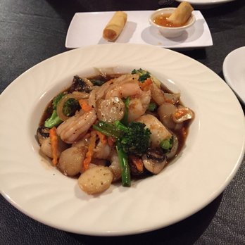 Bann Thai - Thai Near Me - Edwardsville, Illinois