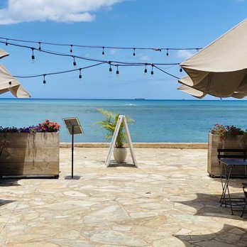 Barefoot Beach Cafe - Ocean view - Breakfast & Brunch Near Me - Honolulu, Hawaii Barefoot Beach Cafe - Ocean view - Breakfast & Brunch Near Me - Honolulu, Hawaii