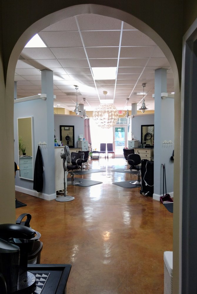Cotton Salon Logo
