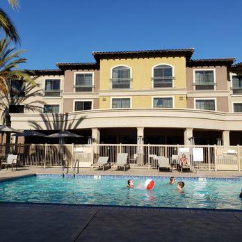 Courtyard by Marriott San Luis Obispo - View of pool & Hotel - Hotels Near Me - San Luis Obispo, California