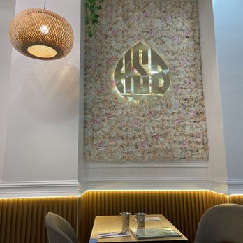 Saravanaa Bhavan - New decorative touch - Indian Near Me - New York, New York Saravanaa Bhavan - New decorative touch - Indian Near Me - New York, New York