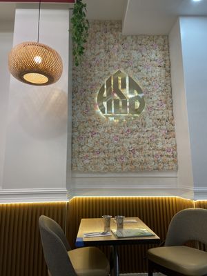 Saravanaa Bhavan by null