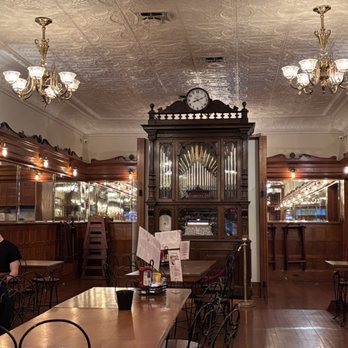 Zaharakos - Antiques - Ice Cream & Frozen Yogurt Near Me - Columbus, Indiana