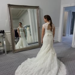 Kavelle - Final fitting/alteration appointment. Love the giant mirror and love this dress!! :)