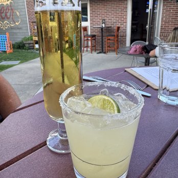 Murphy's Tap House - Great drinks on the patio - Bars Near Me - Louisville, Colorado