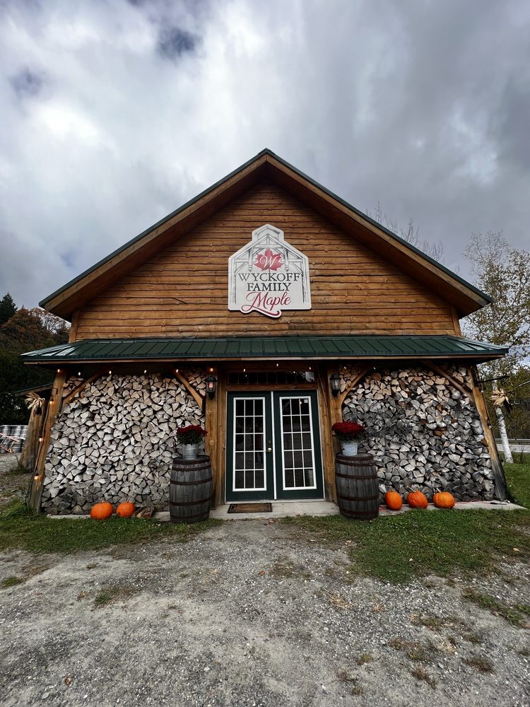 Wykckoff Family Maple Logo