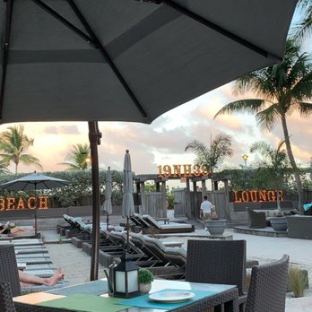 Aqua Bar & Grill - Bars Near Me - Miami Beach, Florida