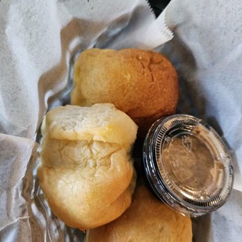Fusion Vibes Kitchen + Lounge - Starter bread - African Near Me - Richardson, Texas Fusion Vibes Kitchen + Lounge - Starter bread - African Near Me - Richardson, Texas