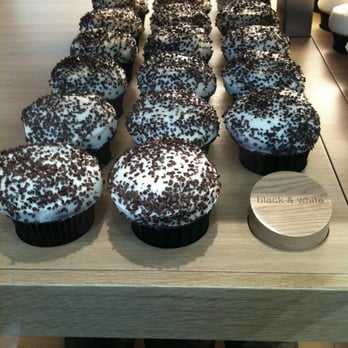 Sprinkles Georgetown - Bakeries Near Me - Washington, DC, District of Columbia