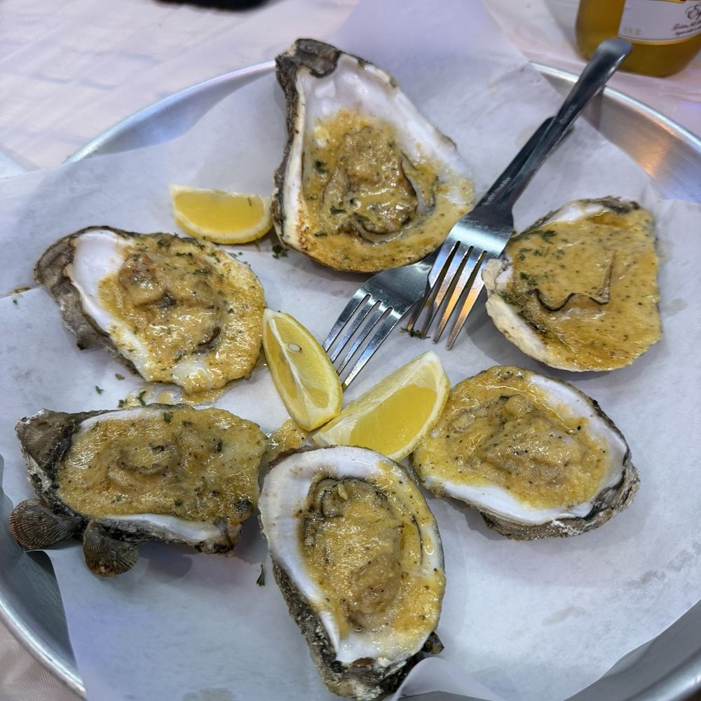 Sea Zone Cajun Express - Garlic butter oysters - Seafood Near Me - Houston, Texas Sea Zone Cajun Express - Garlic butter oysters - Seafood Near Me - Houston, Texas