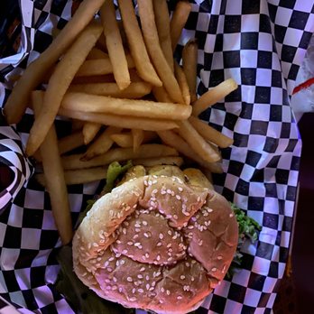 The Keg Lounge & Grill - Cheeseburger - American Near Me - Orange Beach, Alabama