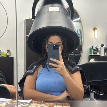 Tangles Salon - Hair dryer - Hair Stylists Near Me - Pasadena, California Tangles Salon - Hair dryer - Hair Stylists Near Me - Pasadena, California