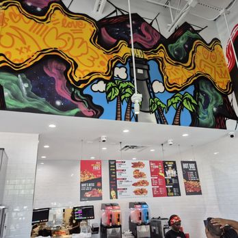 Dave's Hot Chicken - Chicken Shop Near Me - Pompano Beach, Florida