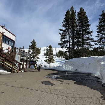 Boreal Mountain Resort - Uphill - Ski Resorts Near Me - Soda Springs, California Boreal Mountain Resort - Uphill - Ski Resorts Near Me - Soda Springs, California