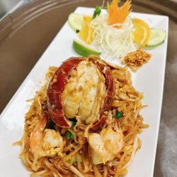 Siam Elephants Restaurant - Yummy I love it and the waitress is so nice