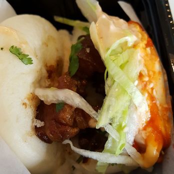 HANGOUT fruit juices & bites - pork belly steamed bun - Juice Bars & Smoothies Near Me - Houston, Texas
