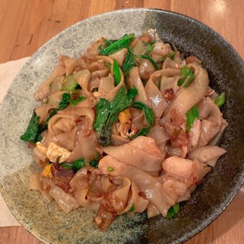 Nute's - Drunken Noodles Pad Kee Mao - Thai Near Me - San Francisco, California Nute's - Drunken Noodles Pad Kee Mao - Thai Near Me - San Francisco, California