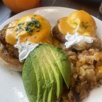George's - Crabcake Eggs Benedict - American Near Me - New York, New York George's - Crabcake Eggs Benedict - American Near Me - New York, New York