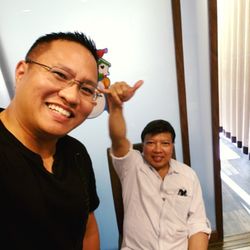 Emilios Massage - Dr. Bautista and me taking Selfies lol