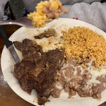 Valle Grande Mexican Grill - #71 so good and flavorful steak !!! not a thick cut but they cooked it perfectly we got medium rare! - Mexican Near Me - Maplesville, Alabama Valle Grande Mexican Grill - #71 so good and flavorful steak !!! not a thick cut but they cooked it perfectly we got medium rare! - Mexican Near Me - Maplesville, Alabama