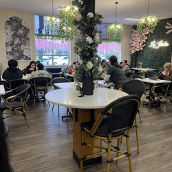 Le Jardin Café - The inside
