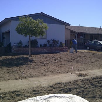 Hamill & Associates - LORI MAXEY FRONT YARD BEFORE - Landscaping Near Me Hamill & Associates - LORI MAXEY FRONT YARD BEFORE - Landscaping Near Me