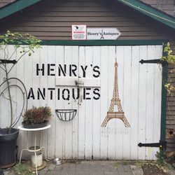 Henry's Antiques - Not sure what their hours are...?