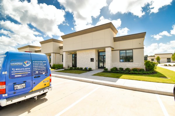 Live Mobile Technology