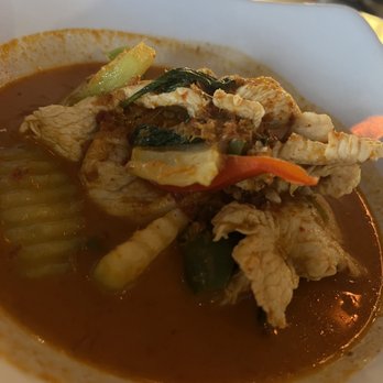 Baan Siam - Red curry chicken with chayote - Thai Near Me - Washington, DC, District of Columbia