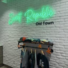 Sweet Republic Sweet Republic