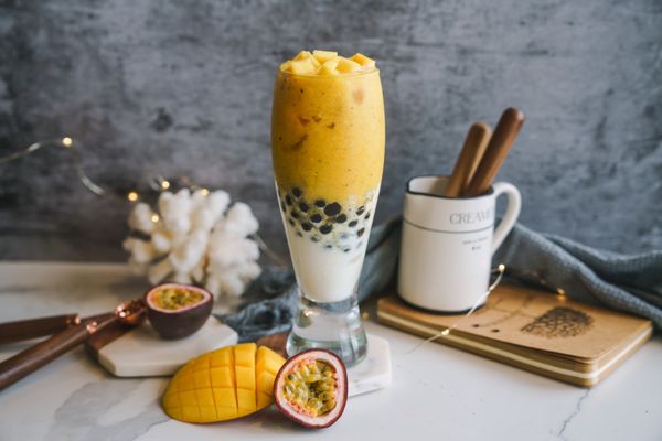 M Chá Bar (Hwy400 & Rutherford) by null