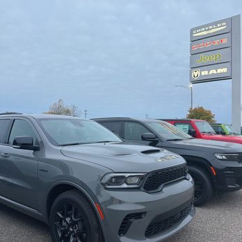 Veero - The 2026 Dodge Durango GT now features the legendary HEMI V8. Experience muscle car power in a SUV! - Auto Parts & Supplies Near Me - Morris, Minnesota Veero - The 2026 Dodge Durango GT now features the legendary HEMI V8. Experience muscle car power in a SUV! - Auto Parts & Supplies Near Me - Morris, Minnesota