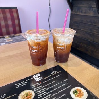 Thai Wok Kitchen - That ice tea and strawberry Thai Tea - Thai Near Me - Vancouver, Washington