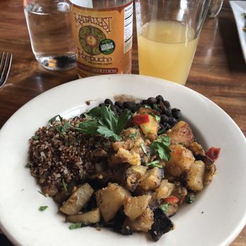 ION Restaurant, It's Only Natural, ION - Breakfast bowl - black beans, quinoa, and home fries - Vegan Near Me - Middletown, Connecticut
