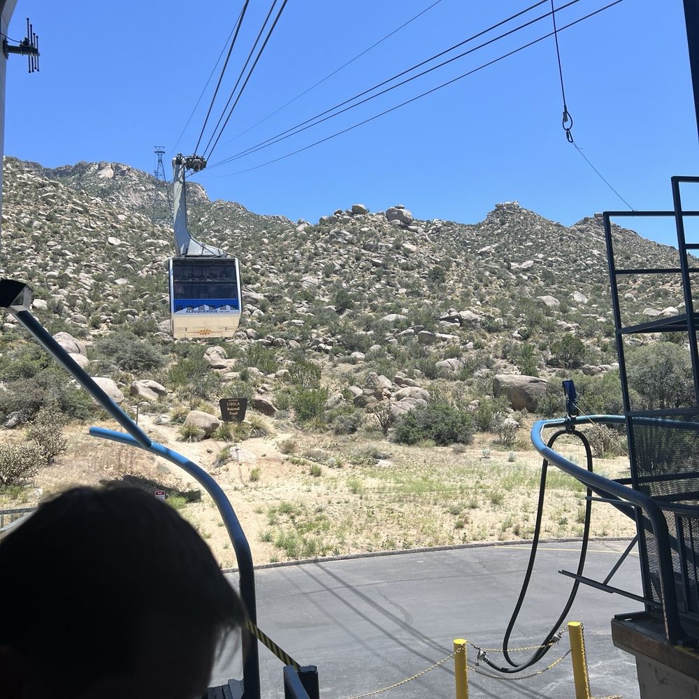 Sandia Peak Tramway - Beautiful Scenery - Ski Resorts Near Me - Albuquerque, New Mexico Sandia Peak Tramway - Beautiful Scenery - Ski Resorts Near Me - Albuquerque, New Mexico