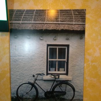 Molly Malone's Irish Pub - Irish art featured at Molly Molone's Irish Pub, Davis Island, South Tampa - Irish Near Me - Tampa, Florida