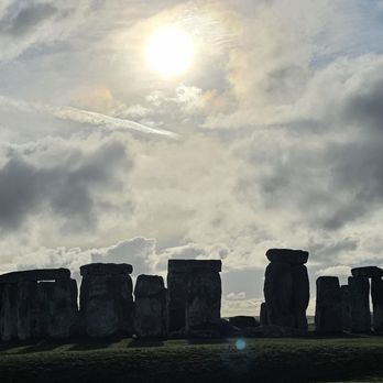 Stonehenge - Stones - Landmarks & Historical Buildings Near Me - Amesbury, WIL