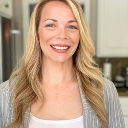 Complete Therapeutic Massage - Jen, the owner