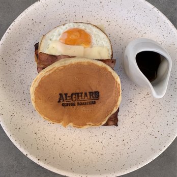 Al-Gharb Coffee Roasters - Pancake Sandwich. Outstanding! - Coffee Roasteries Near Me - Albufeira, 08 Al-Gharb Coffee Roasters - Pancake Sandwich. Outstanding! - Coffee Roasteries Near Me - Albufeira, 08