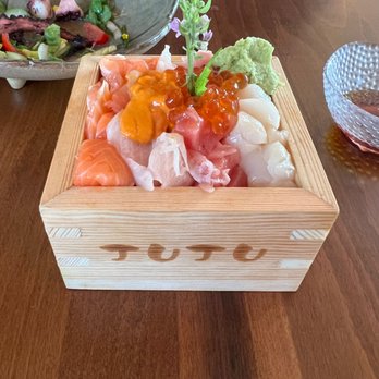 Juju - Chirashi in Masu Box - Japanese Near Me - Orlando, Florida Juju - Chirashi in Masu Box - Japanese Near Me - Orlando, Florida