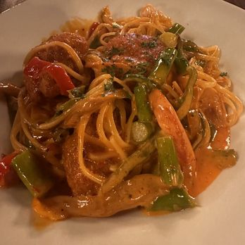 Beelow's Steakhouse - Shrimp pasta - not a fan since it's kinda sweet - Steakhouses Near Me - Lake Zurich, Illinois
