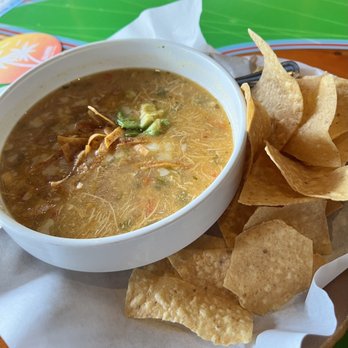 Islands Restaurant - Tortilla soup with tortilla chips - Burgers Near Me - Long Beach, California