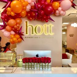 Hott Blowdry and Beauty Lounge